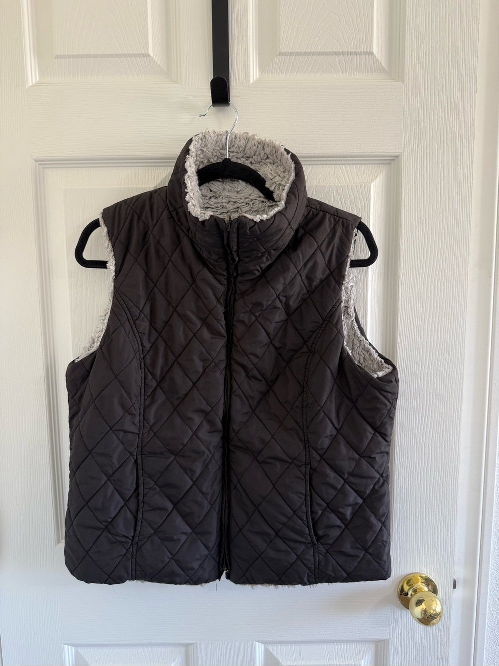Quilted Puffer Vest with Sherpa Lining - Dark Brown